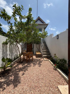 Samia House